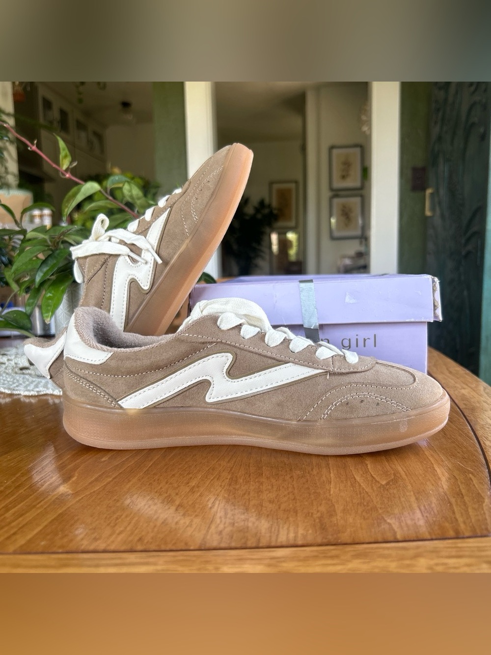 NWT Madden Girl GIIA Sneaker in Dark Taupe